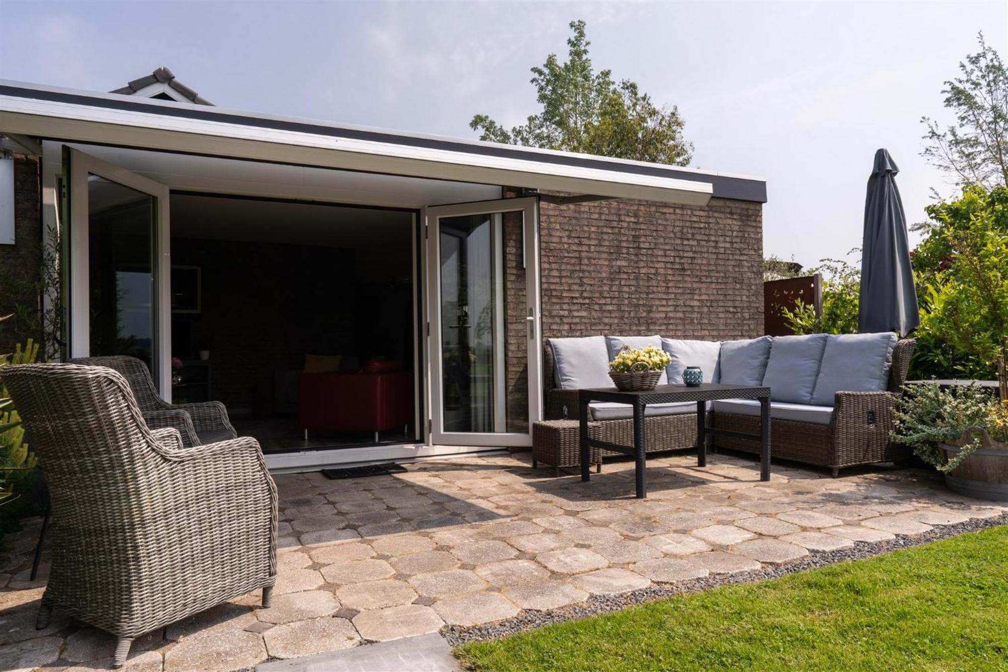 Vakantiewoning Le Garaazje 'S-Gravendeel Экстерьер фото