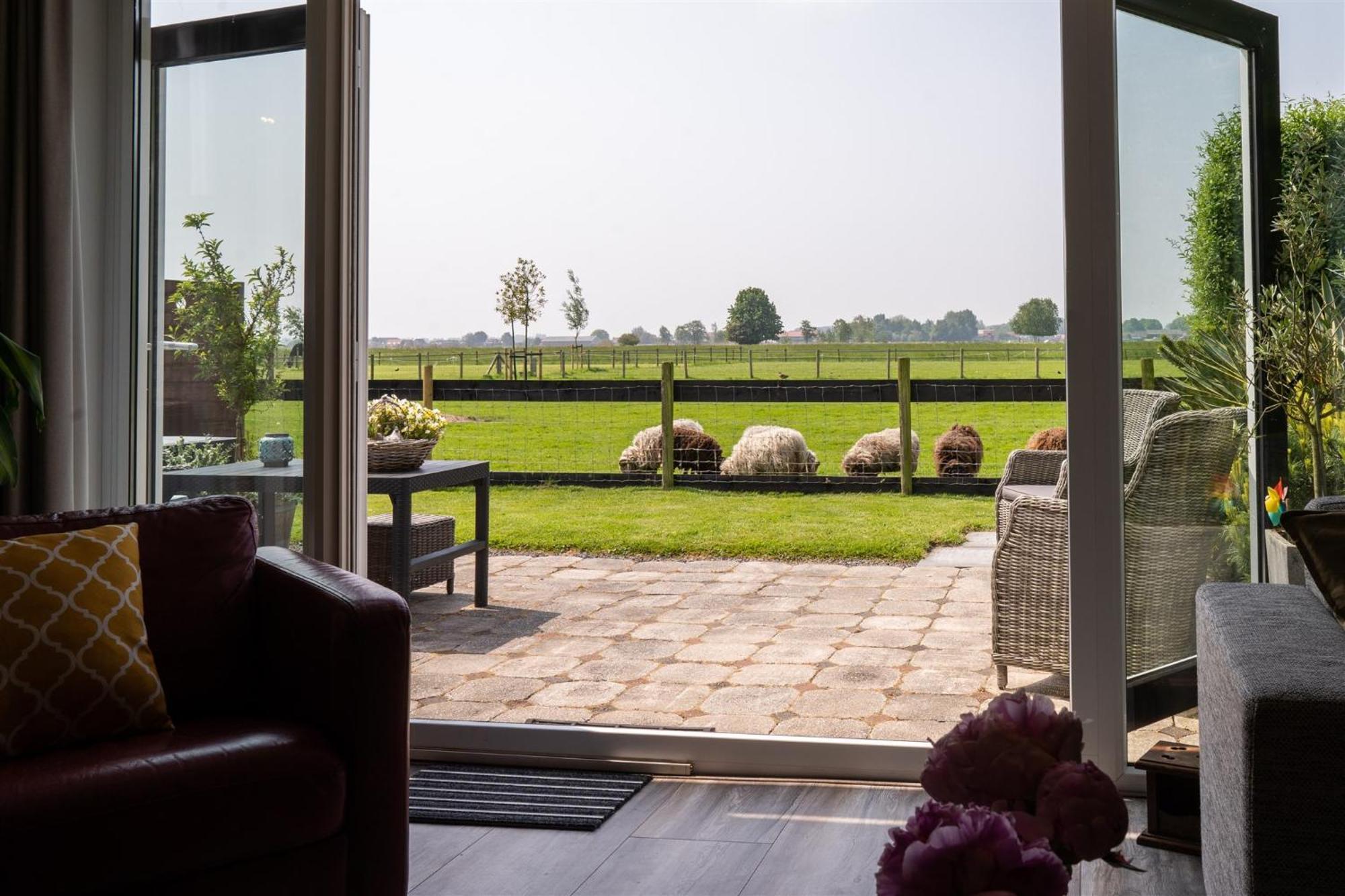 Vakantiewoning Le Garaazje 'S-Gravendeel Экстерьер фото
